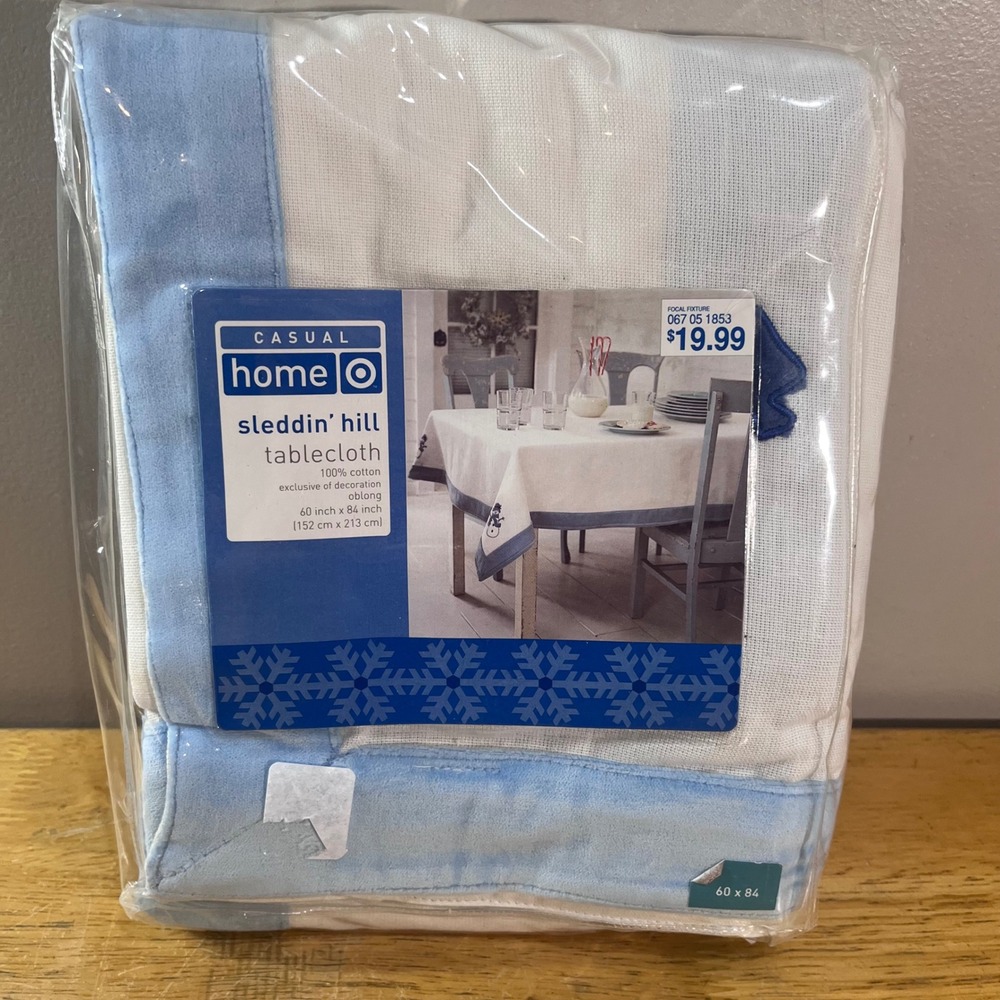 Target Home Sleddin Hill Tablecloth 60x84 White Blue Vtg 2005 Snowman Cotton